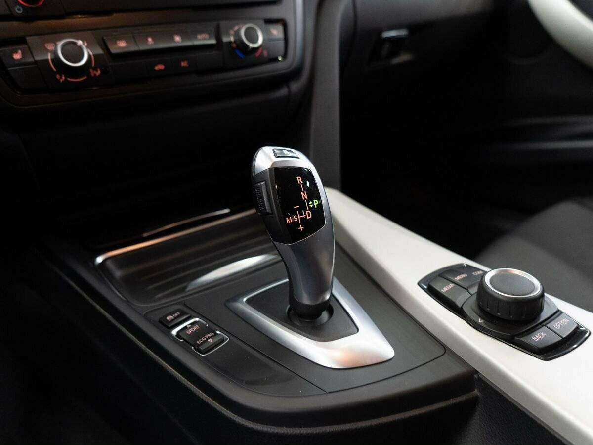 BMW 3 серии 320i, 2014 Фото №13