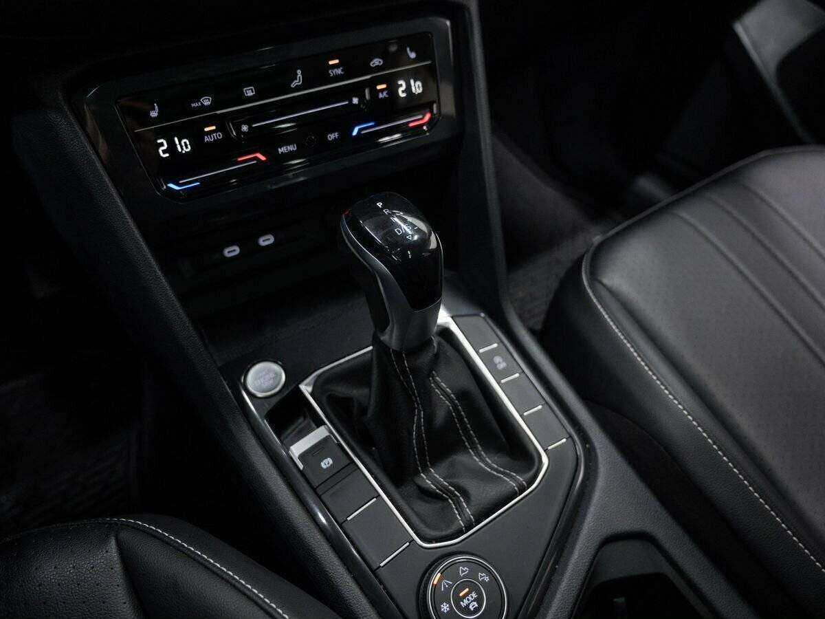 Volkswagen Tiguan, 2022 Фото №20