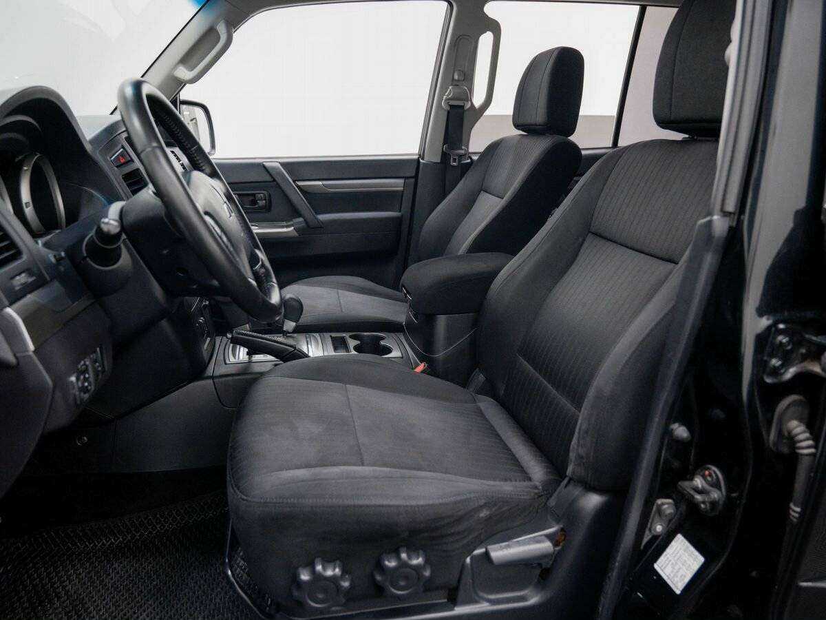 Mitsubishi Pajero, 2011 Фото №18