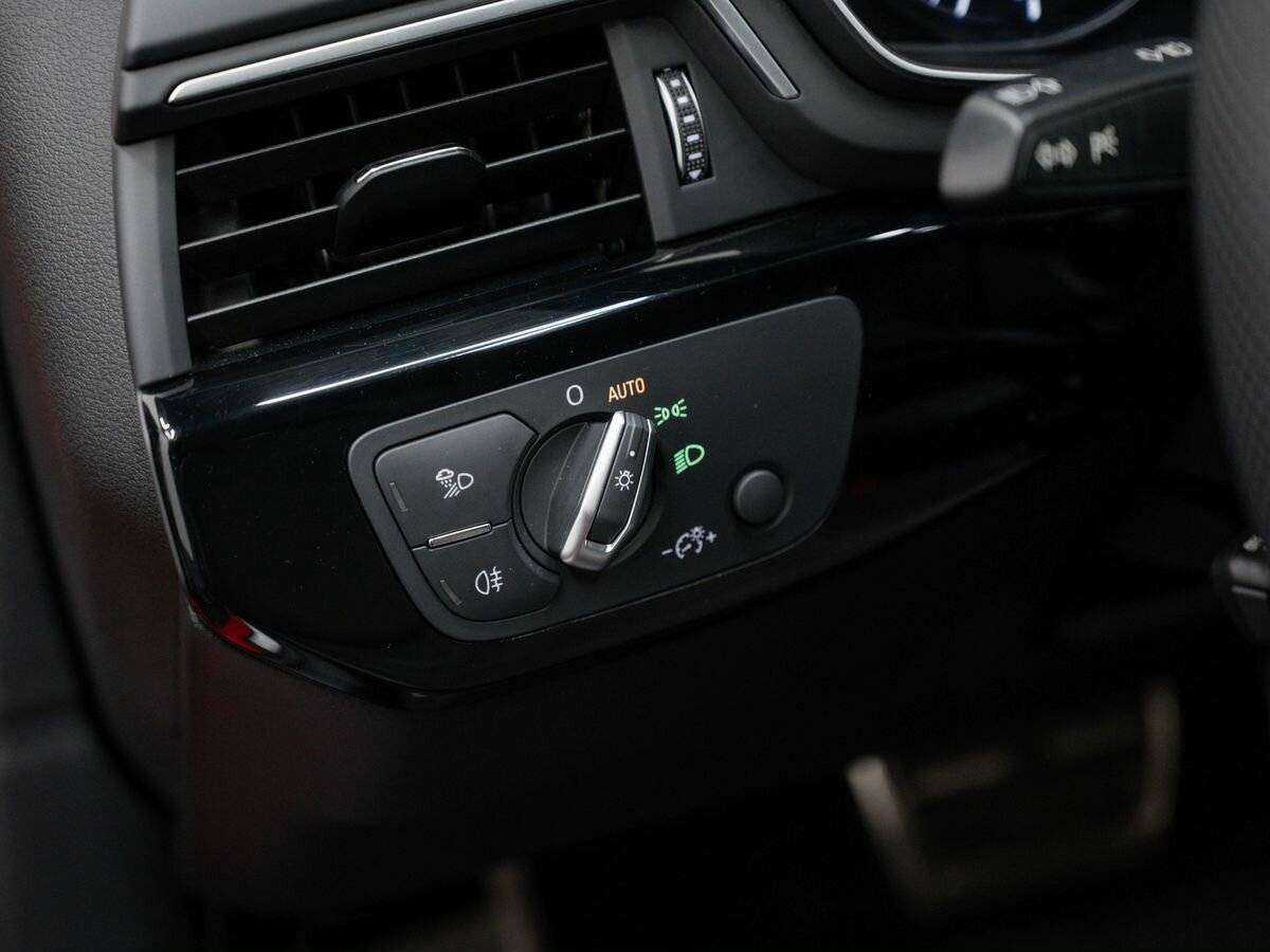 Audi A4, 2019 Фото №19