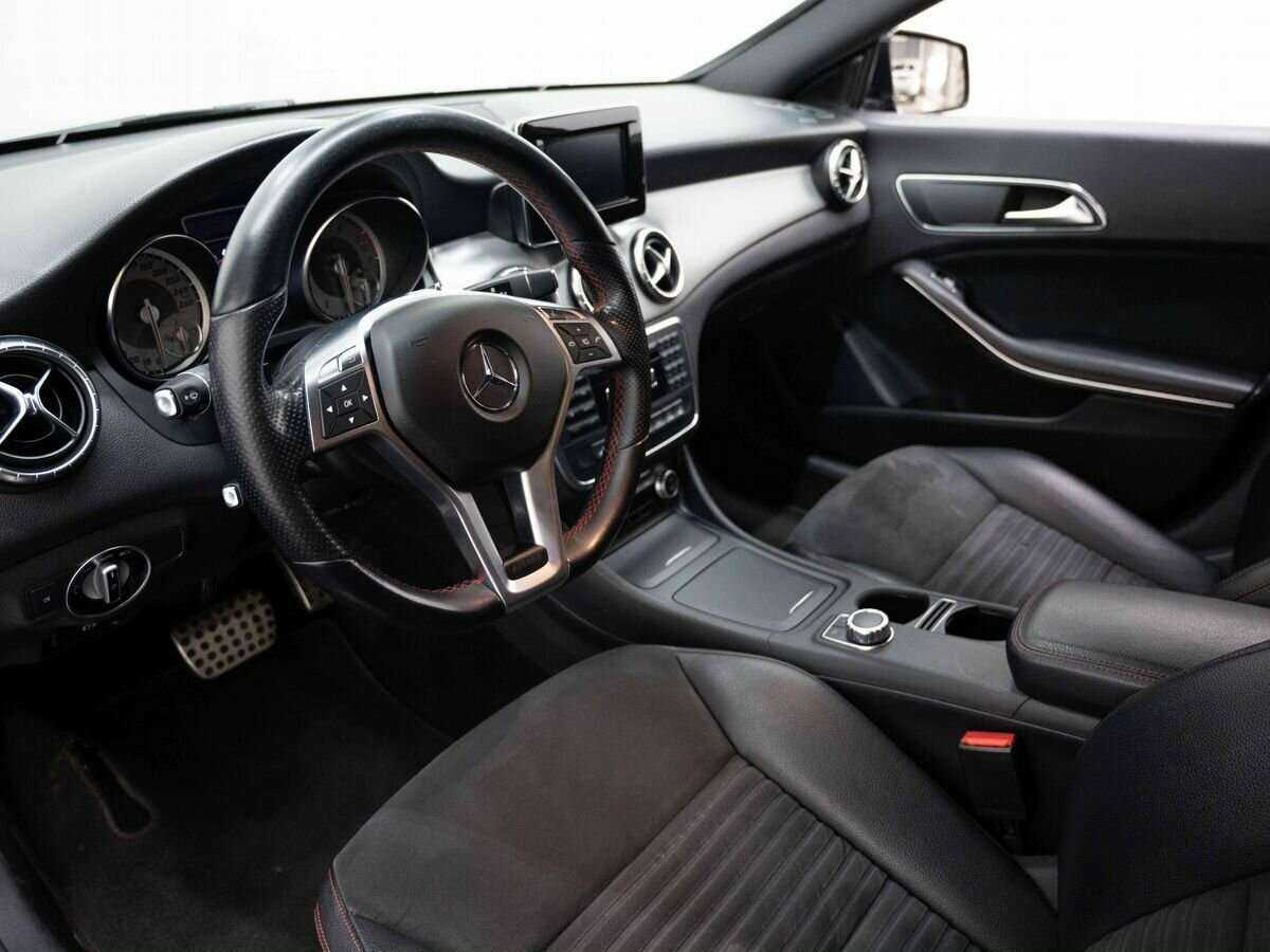 Mercedes-Benz CLA 200, 2013 Фото №8