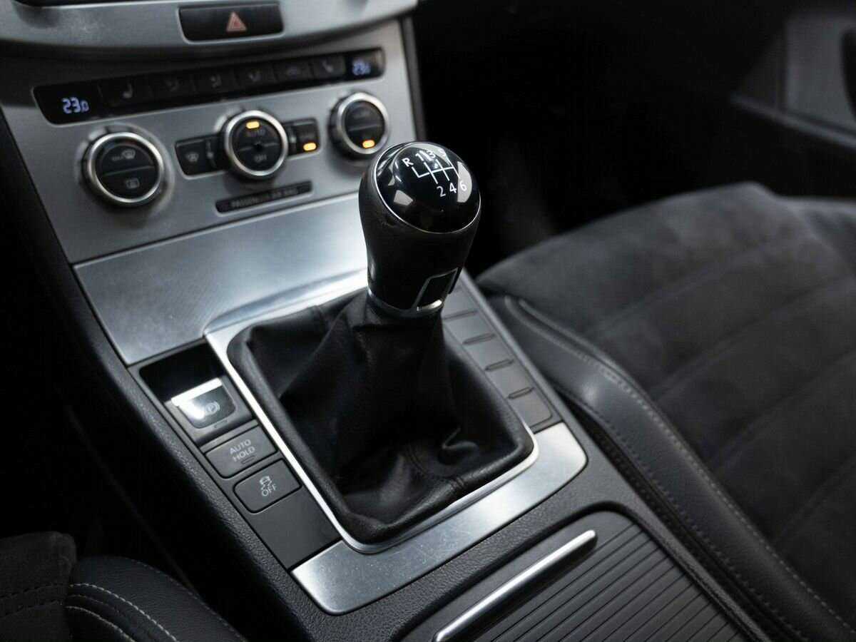 Volkswagen Passat CC, 2014 Фото №20