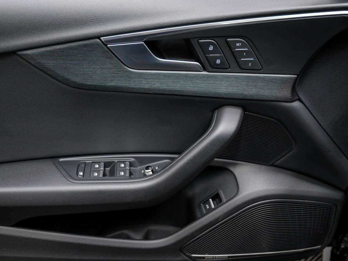 Audi A4, 2017 Фото №15