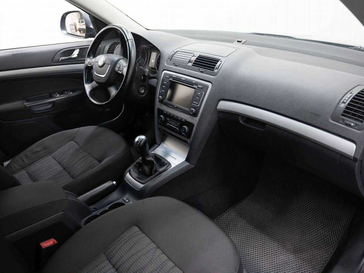 Skoda Octavia, 2010 Фото №11