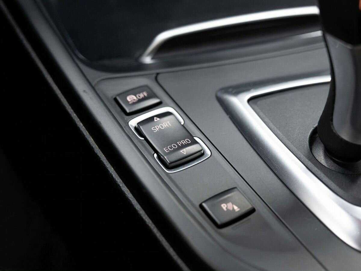 BMW 3 серии 320d xDrive, 2016 Фото №23