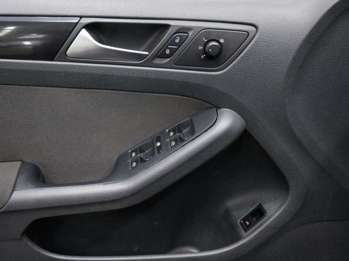 Volkswagen Jetta, 2011 Фото №14