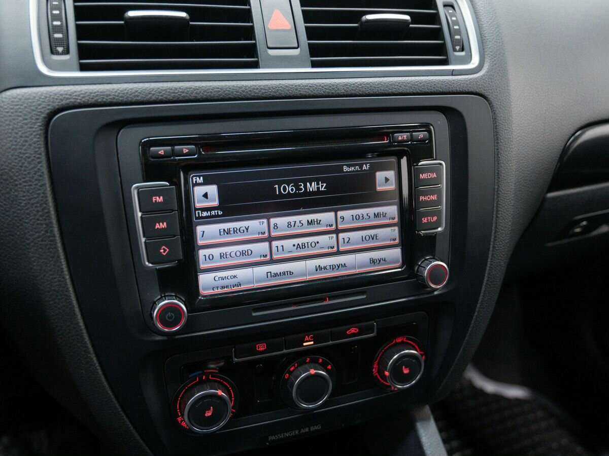 Volkswagen Jetta, 2011 Фото №19