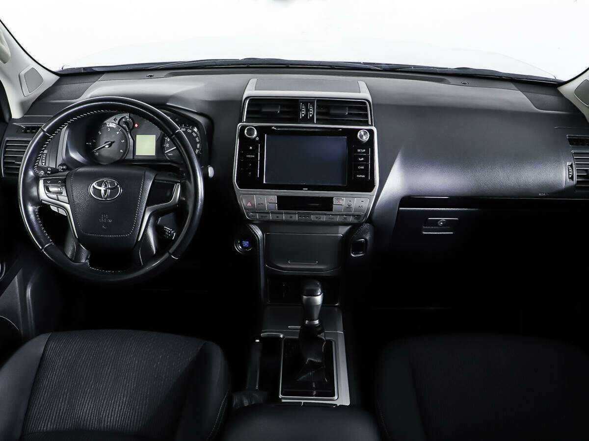 Toyota Land Cruiser Prado, 2018 Фото №10