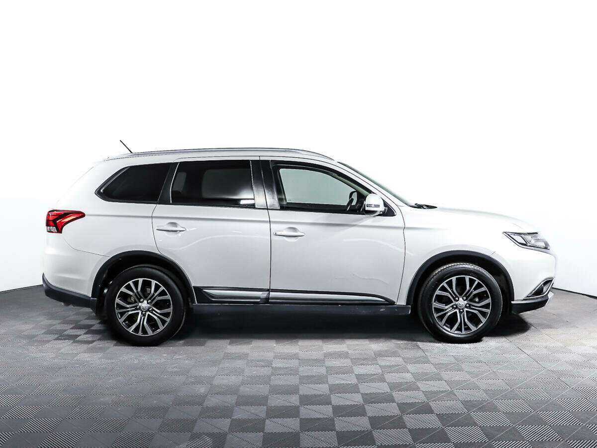 Mitsubishi Outlander, 2016 Фото №3