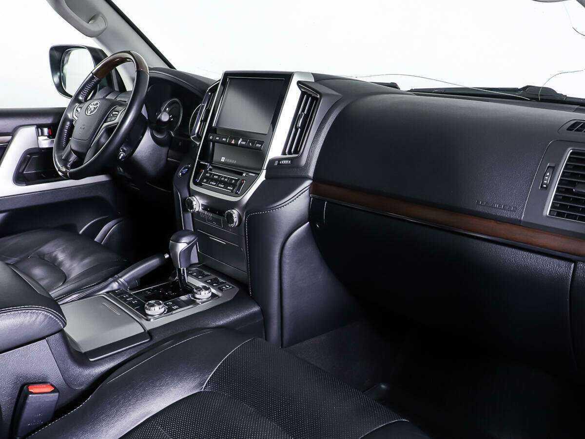 Toyota Land Cruiser, 2020 Фото №9