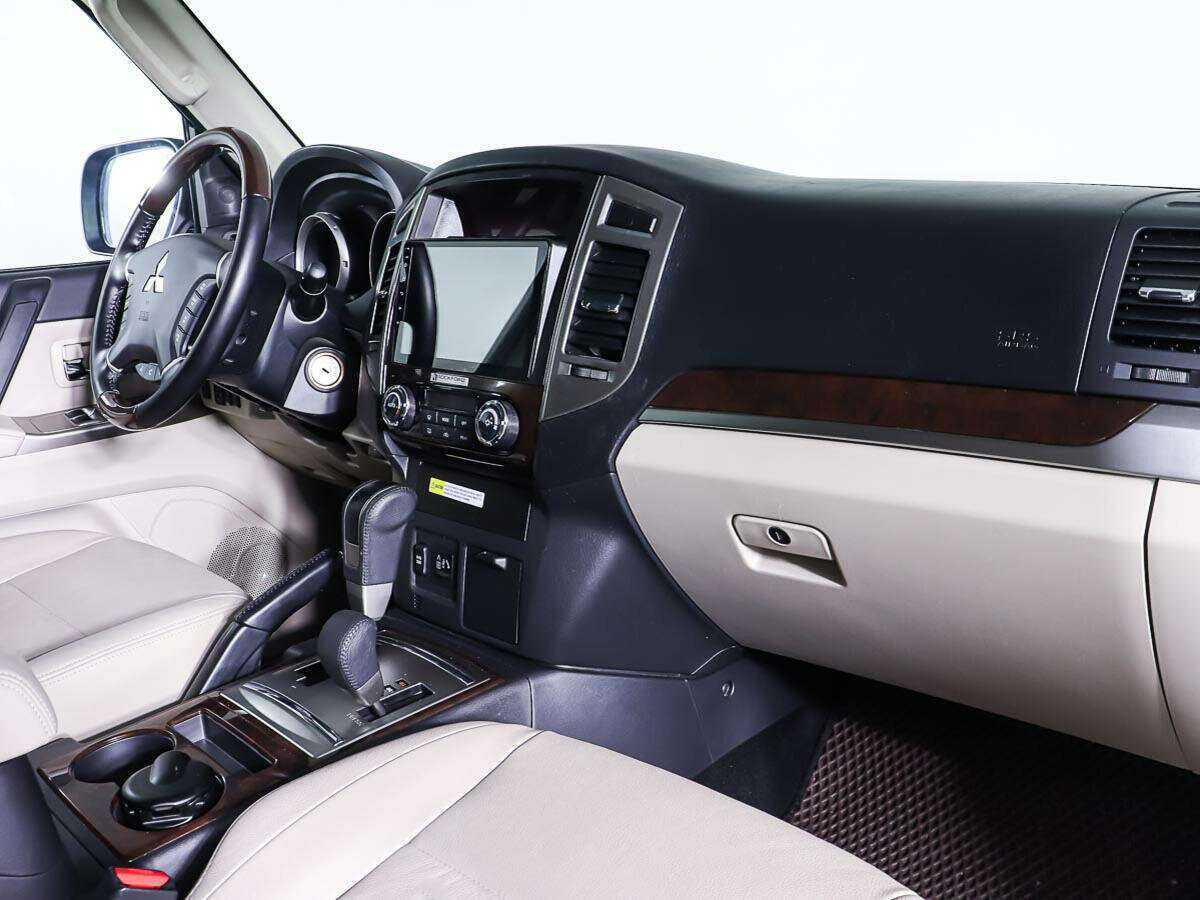 Mitsubishi Pajero, 2019 Фото №10