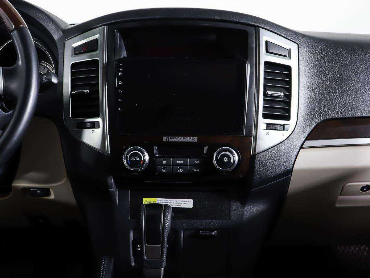 Mitsubishi Pajero, 2019 Фото №13