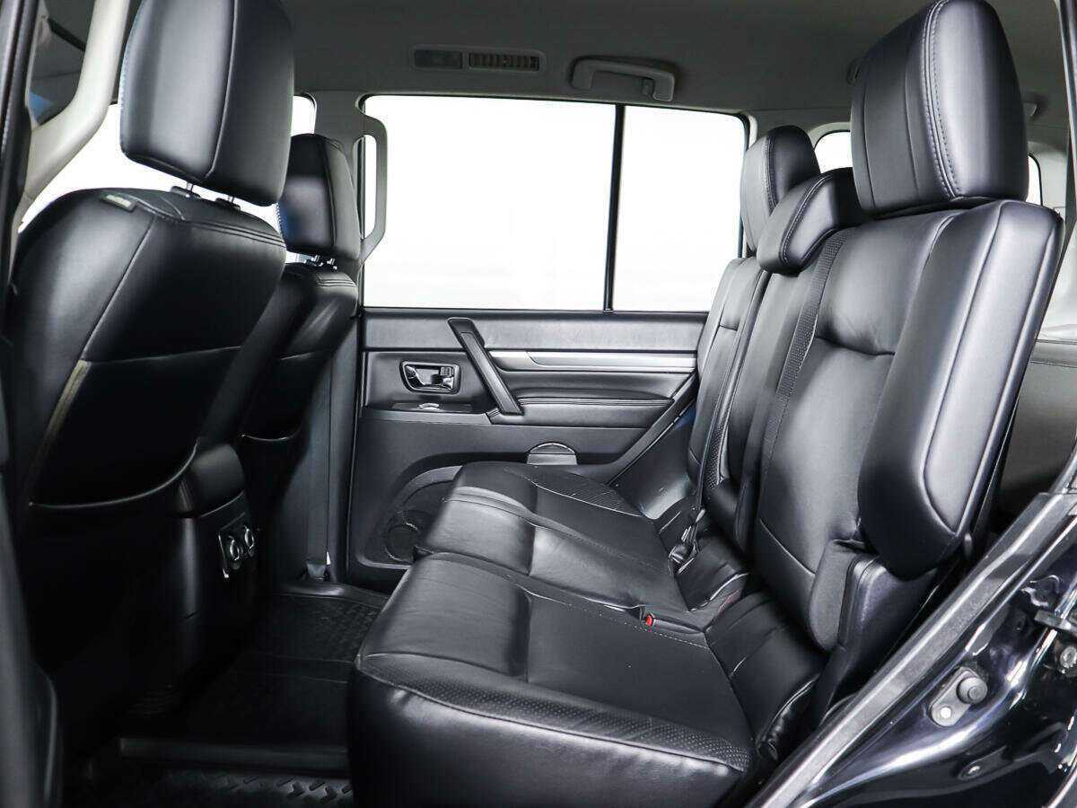 Mitsubishi Pajero, 2010 Фото №10