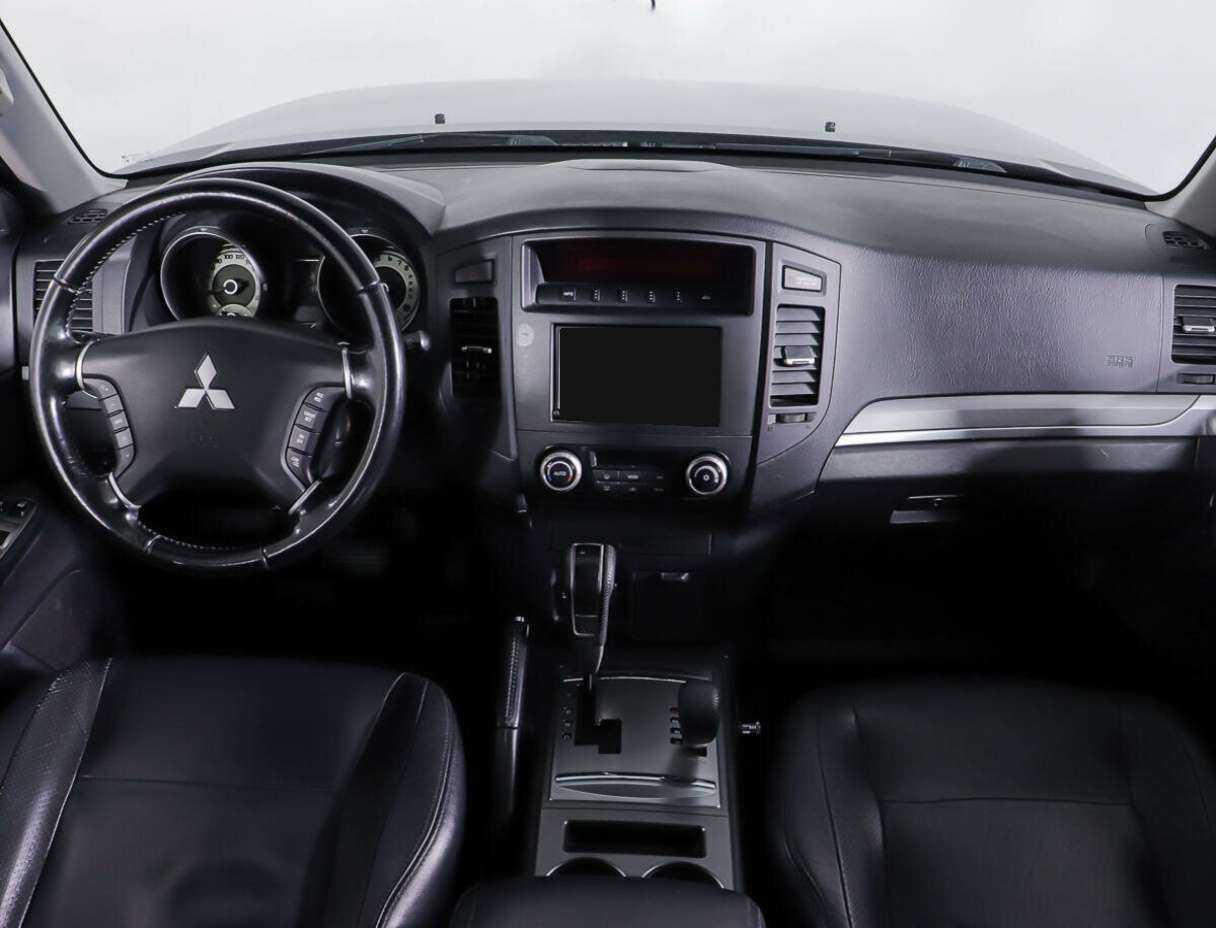 Mitsubishi Pajero, 2010 Фото №11