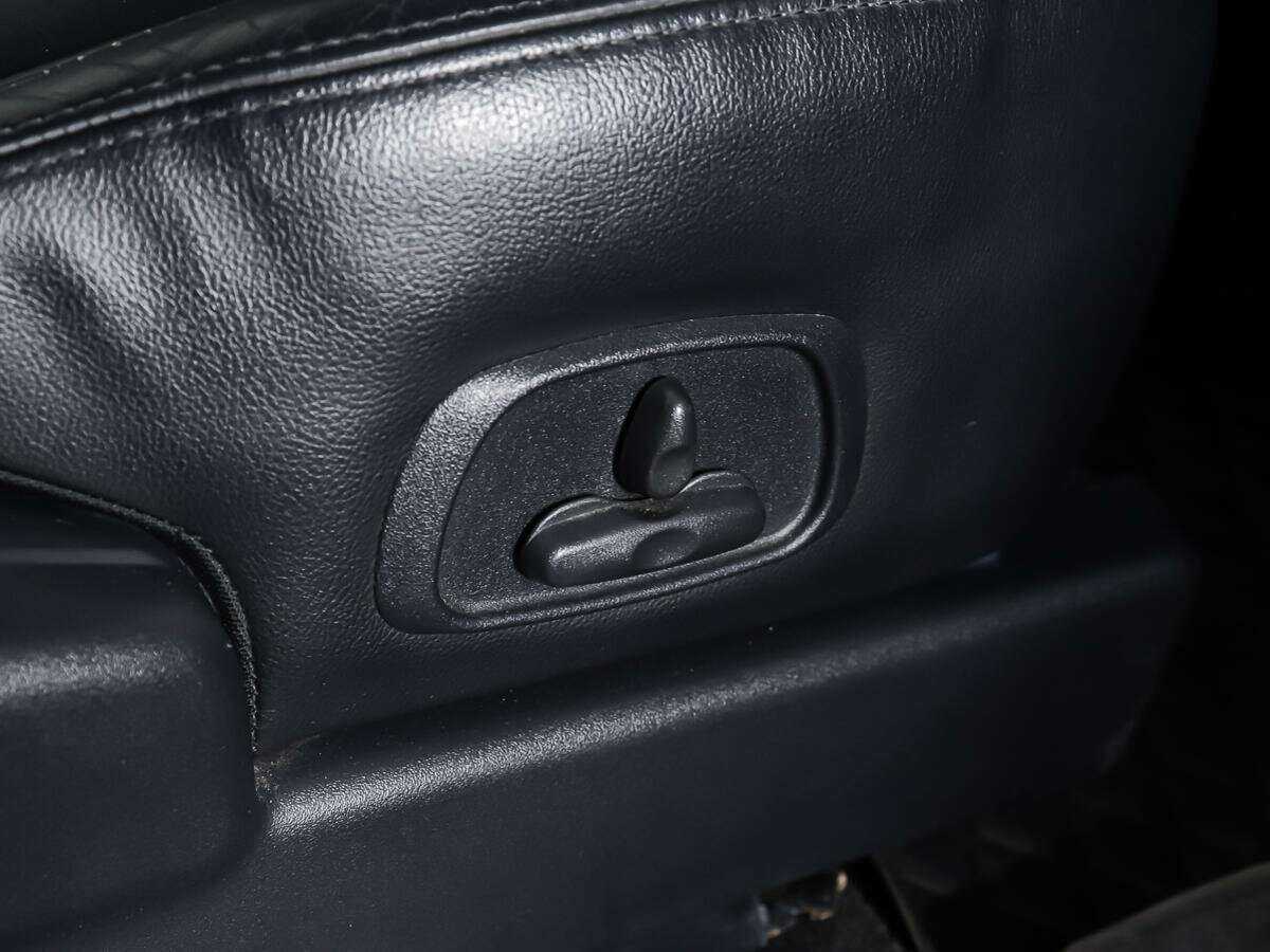 Mitsubishi Pajero, 2010 Фото №16