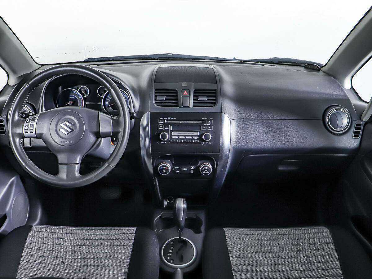Suzuki SX4, 2010 Фото №11