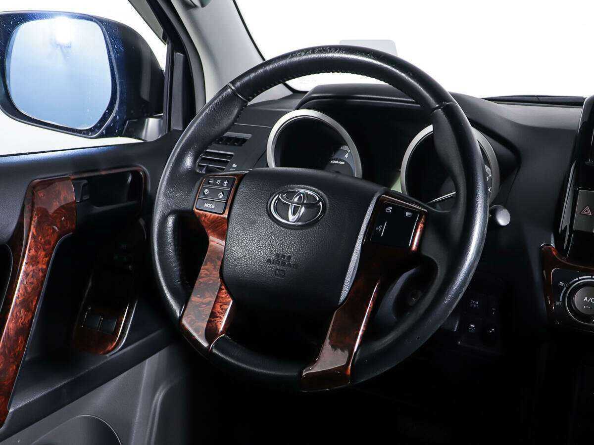 Toyota Land Cruiser Prado, 2011 Фото №16