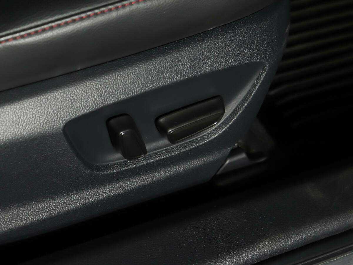 Toyota Camry, 2021 Фото №16