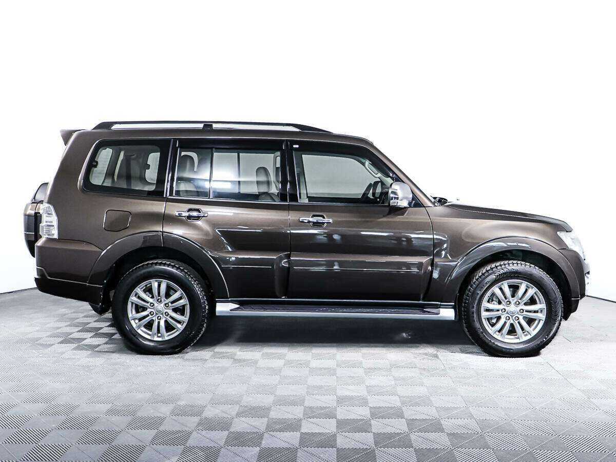 Mitsubishi Pajero, 2017 - 85 279 км. | Фото №4