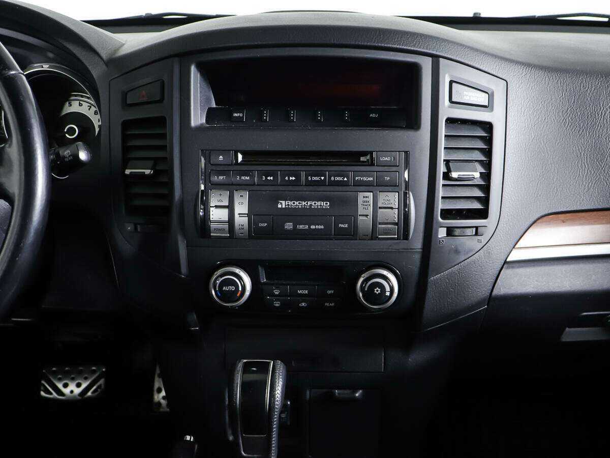 Mitsubishi Pajero, 2008 Фото №11