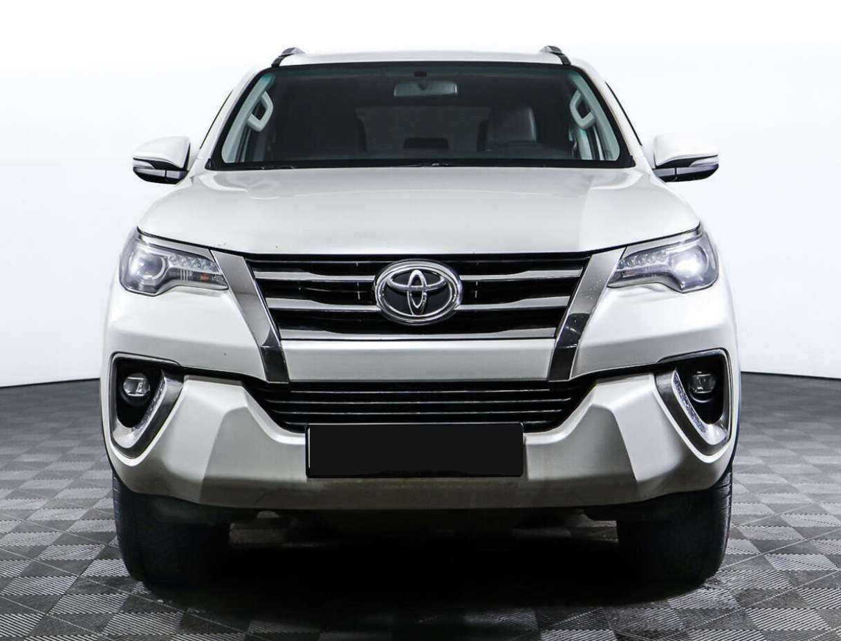 Toyota Fortuner, 2017 - 128 498 км. | Фото №2