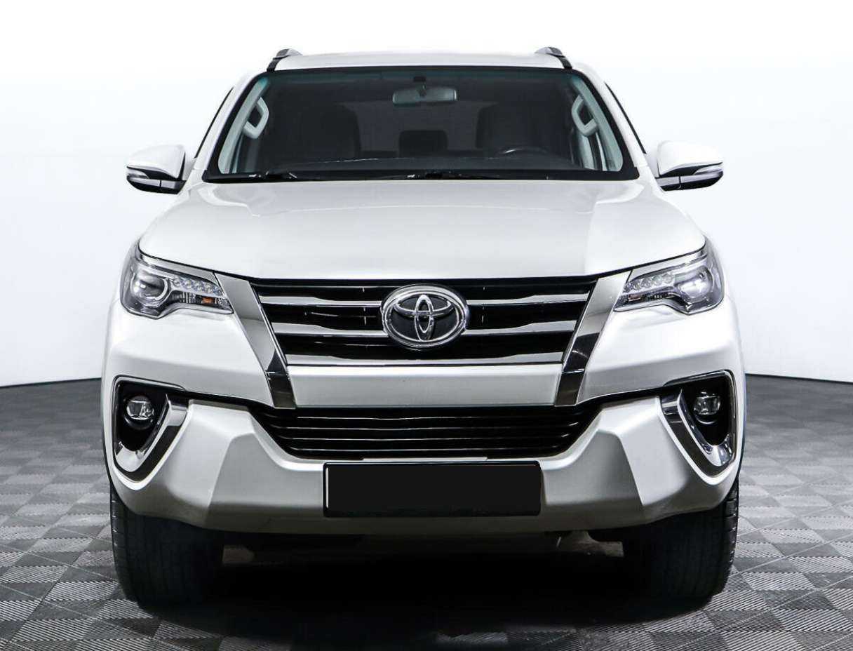 Toyota Fortuner, 2017 Фото №2