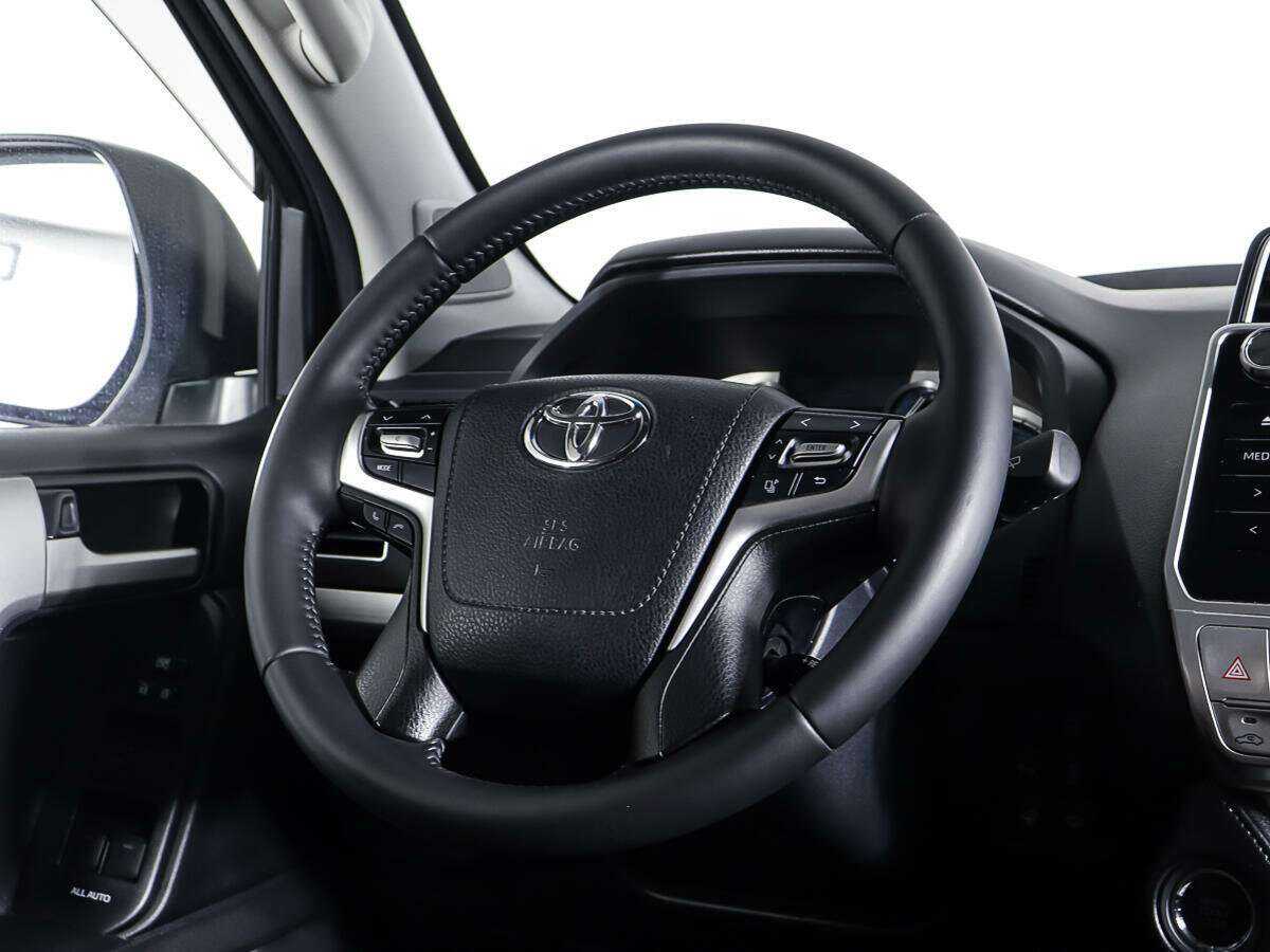 Toyota Land Cruiser Prado, 2017 Фото №13