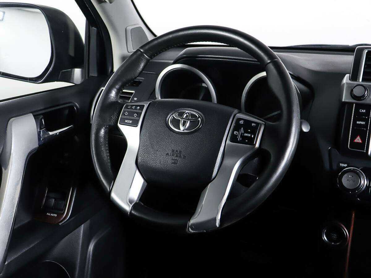 Toyota Land Cruiser Prado, 2015 Фото №15