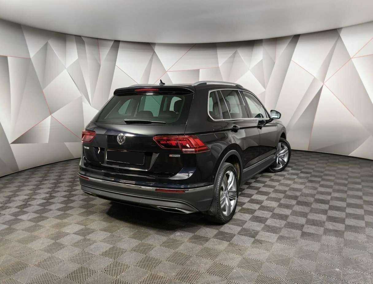 Volkswagen Tiguan, 2019 Фото №2