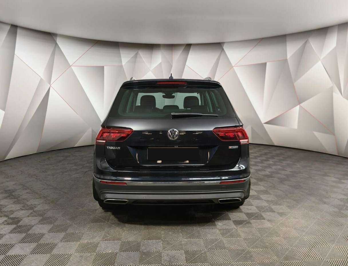 Volkswagen Tiguan, 2019 Фото №8