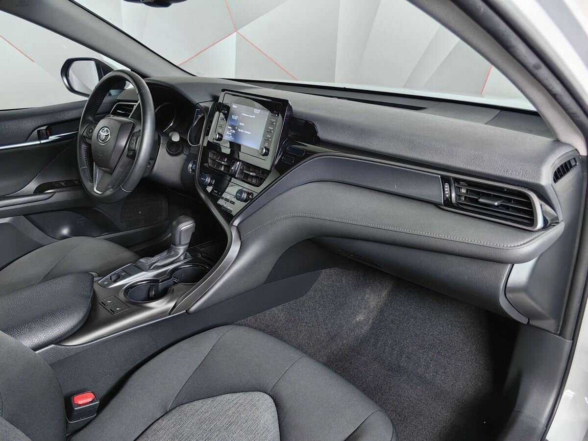Toyota Camry, 2021 Фото №9