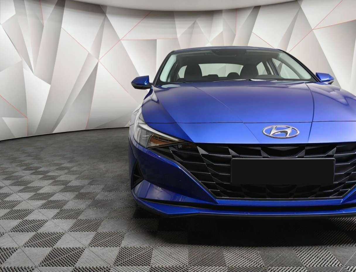Hyundai Elantra, 2022 Фото №17