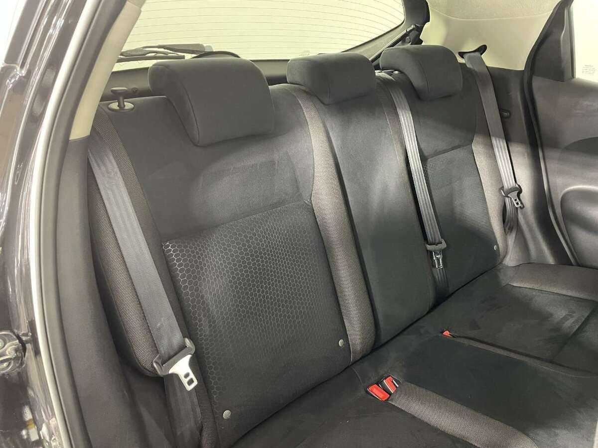 Nissan Juke, 2011 Фото №15