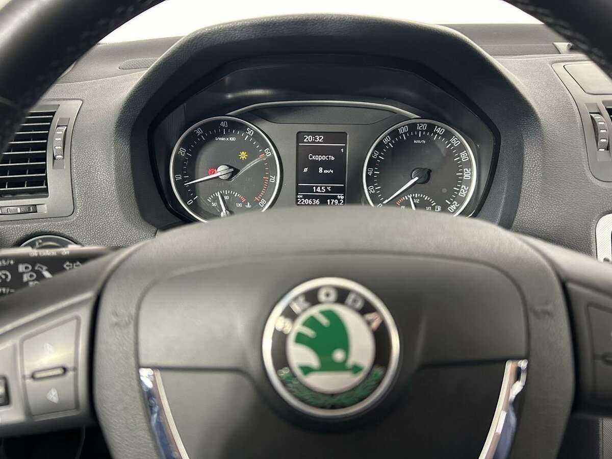 Skoda Octavia, 2011 Фото №10
