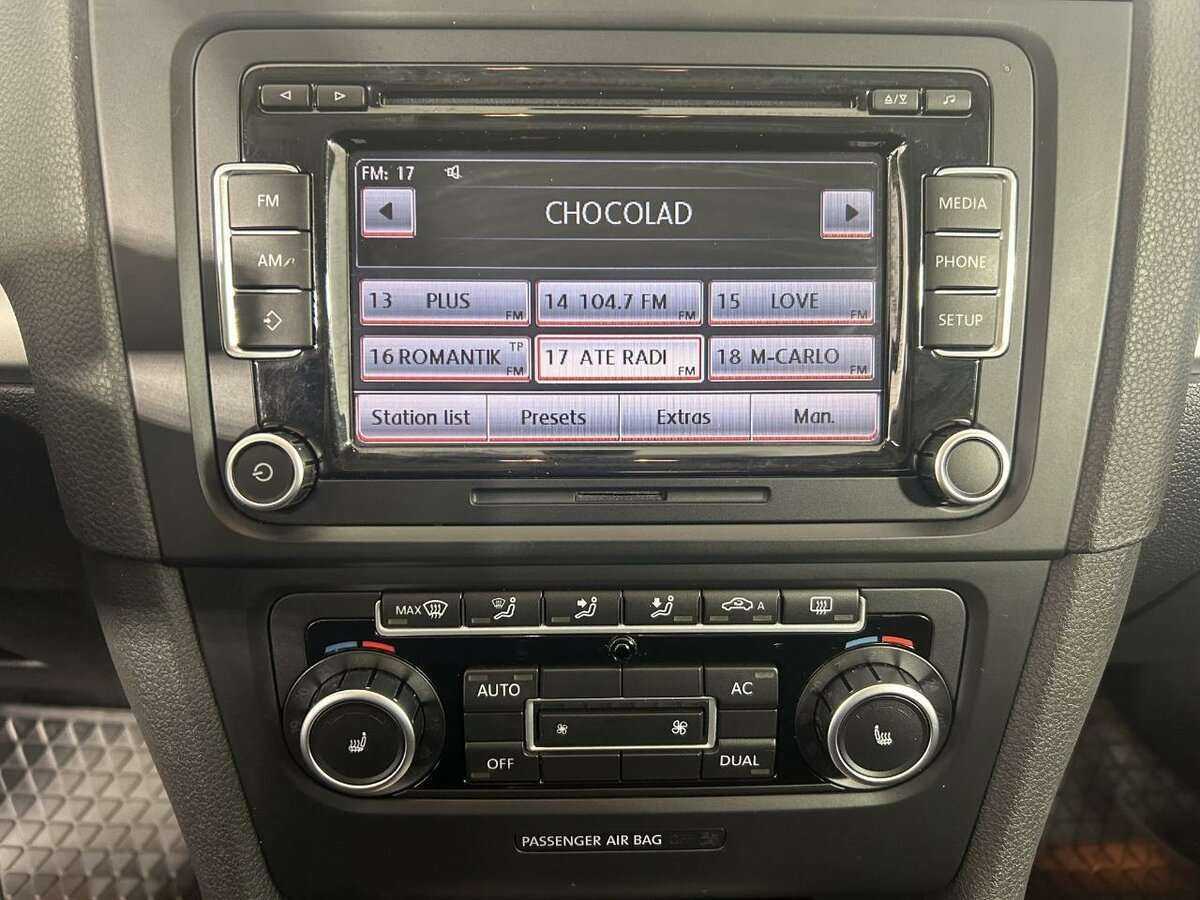 Volkswagen Golf, 2010 Фото №11