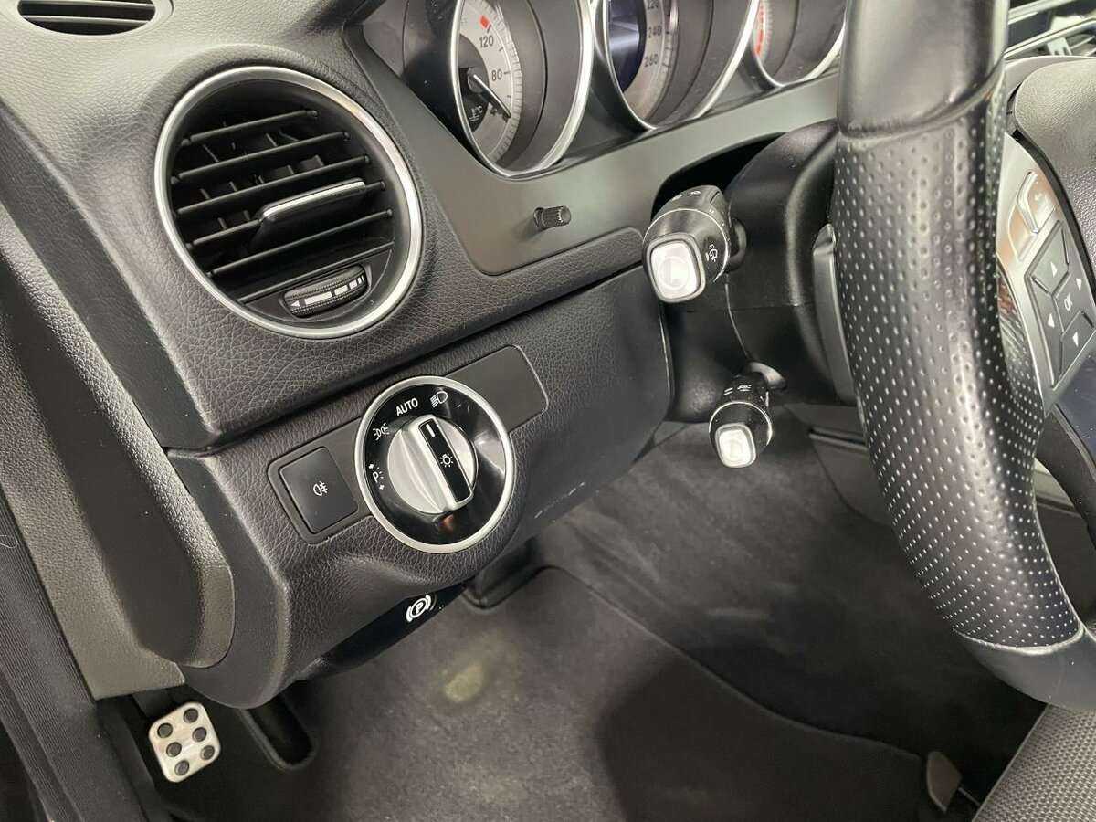 Mercedes-Benz C-Класс 180, 2012 Фото №9