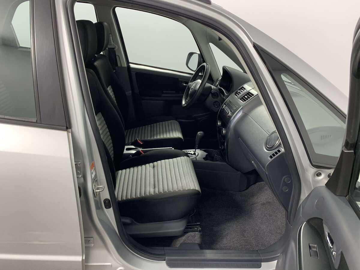 Suzuki SX4, 2010 Фото №15