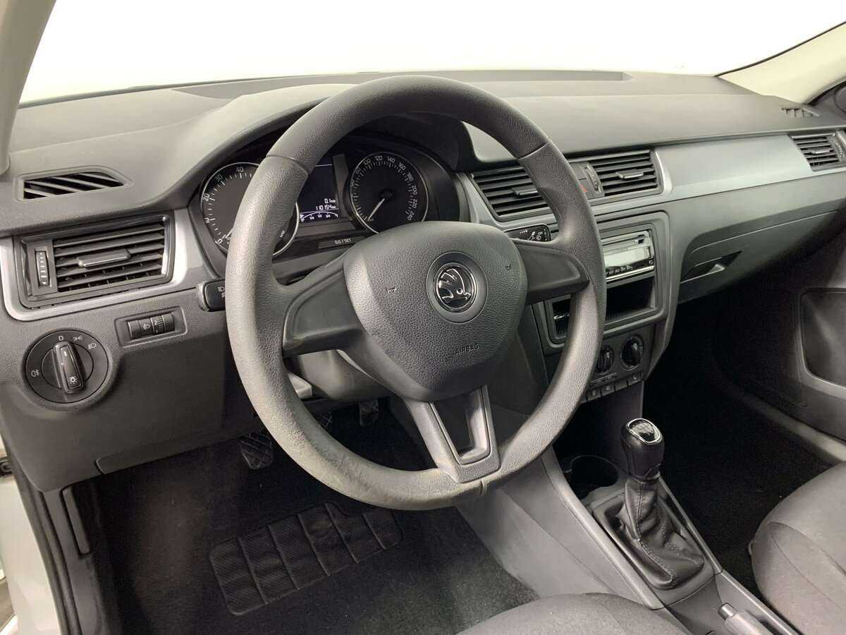 Skoda Rapid, 2017 Фото №22