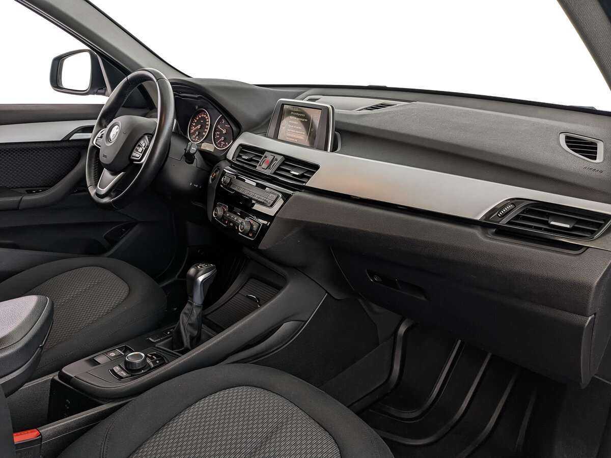 BMW X1 20i xDrive, 2015 Фото №13