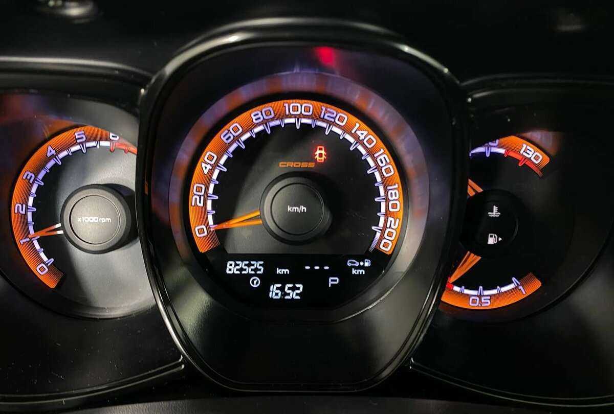 Lada (ВАЗ) Vesta SW, 2020 Фото №10