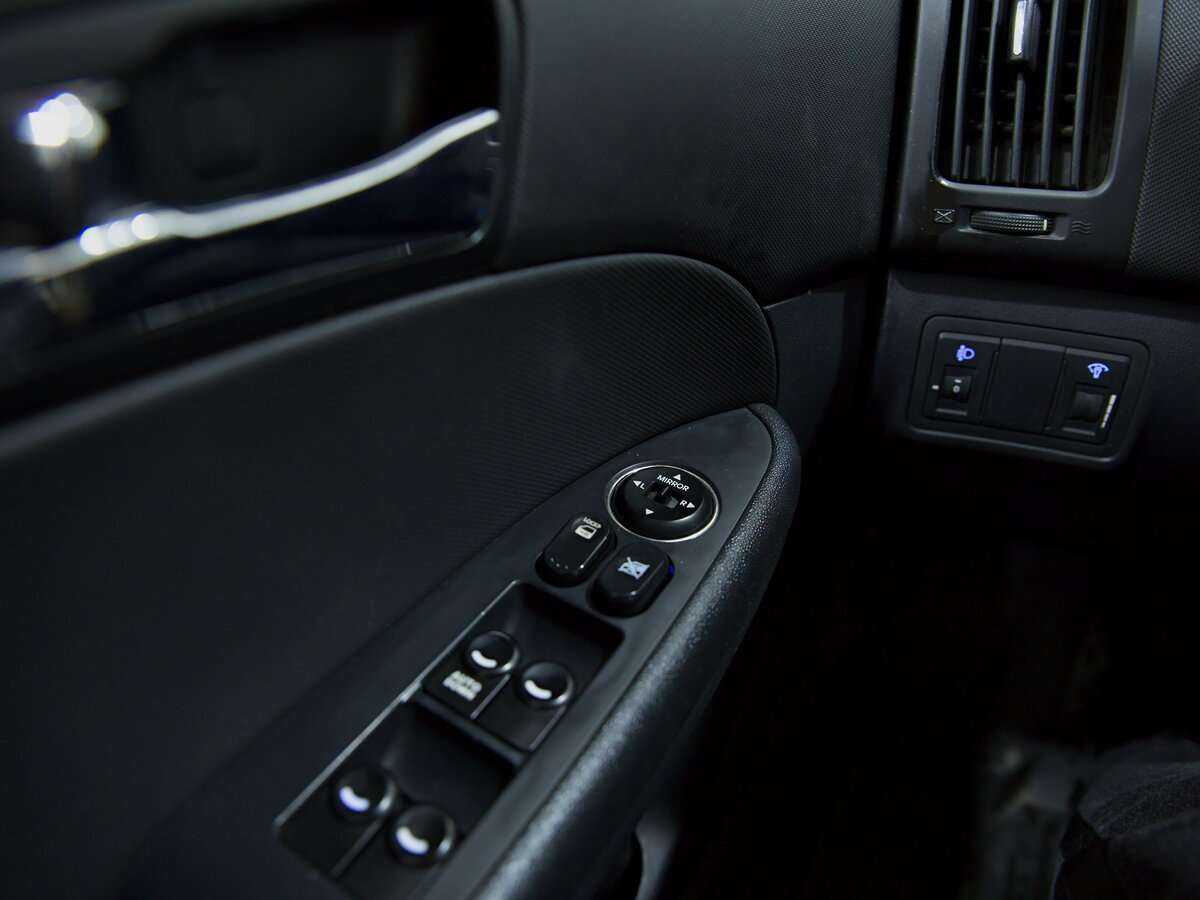 Hyundai i30, 2009 Фото №10