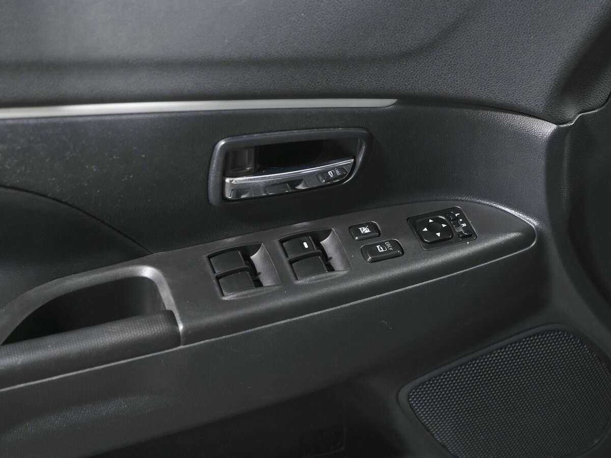 Mitsubishi ASX, 2011 Фото №14