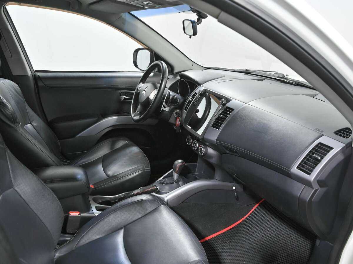 Mitsubishi Outlander, 2011 Фото №16