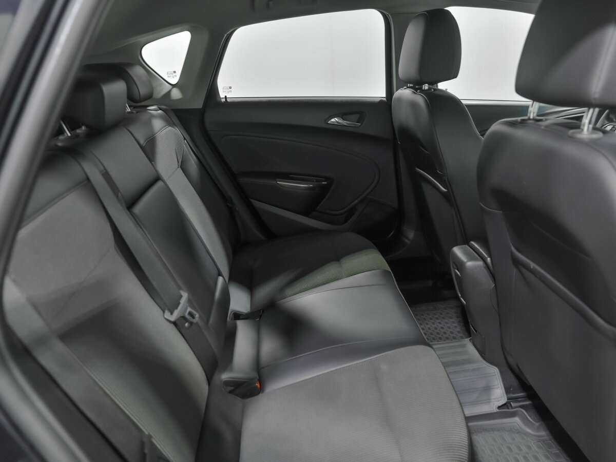 Opel Astra, 2010 Фото №13