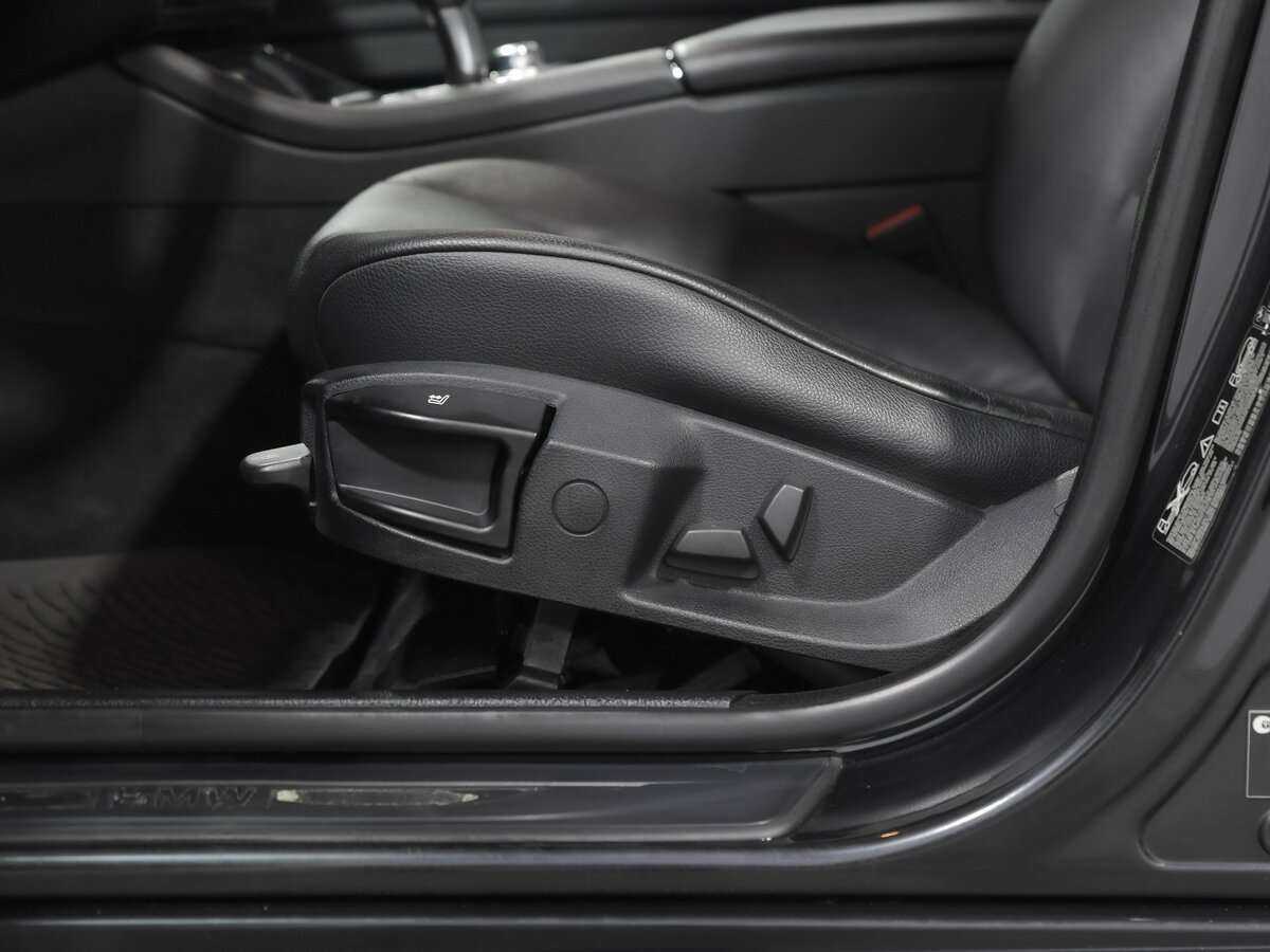 BMW 5 серии 528i xDrive, 2013 Фото №13