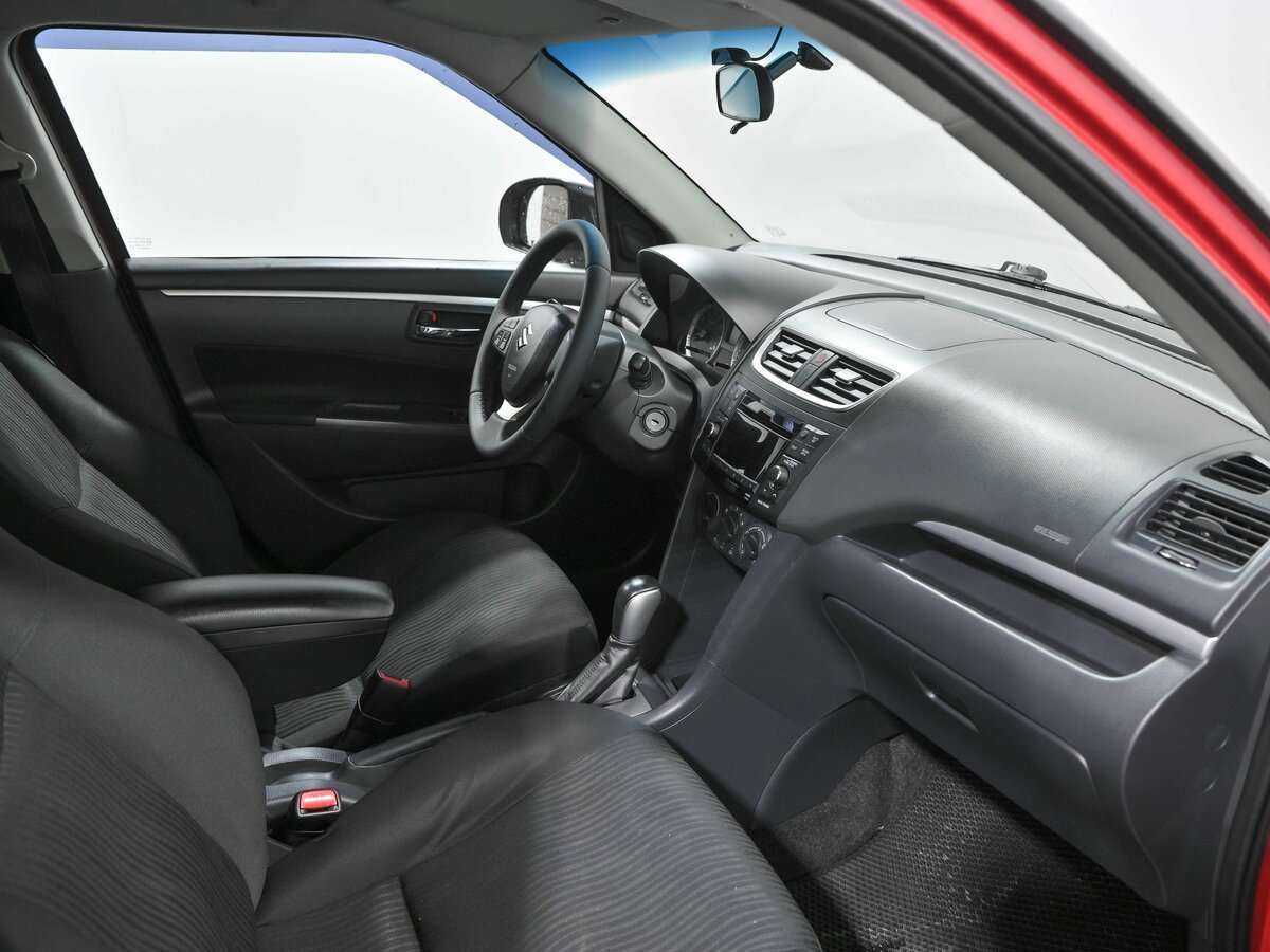 Suzuki Swift, 2011 - 135 725 км. | Фото №7