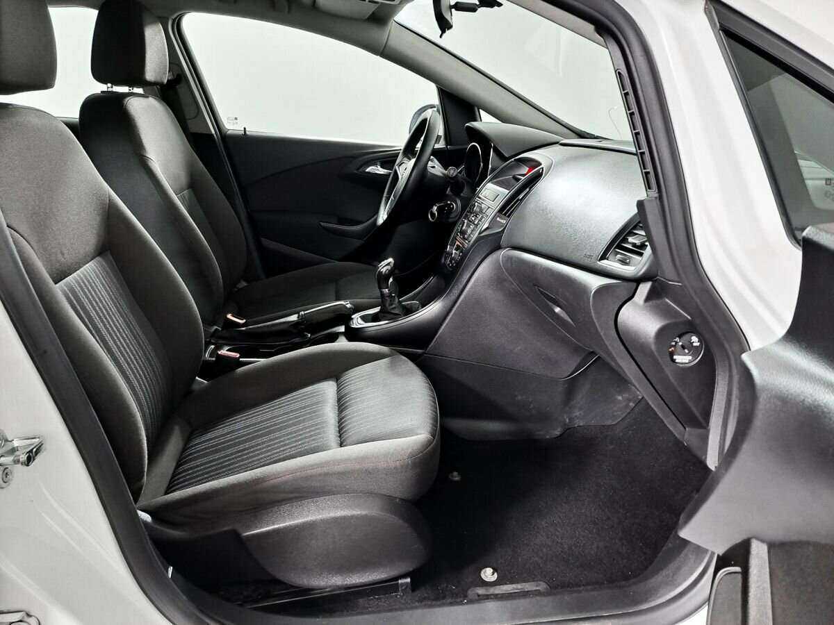 Opel Astra, 2011 Фото №11