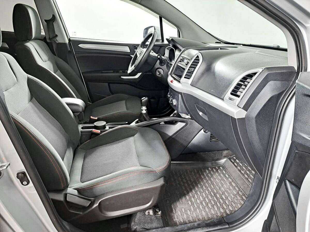 JAC S3, 2019 - 47 510 км. | Фото №7