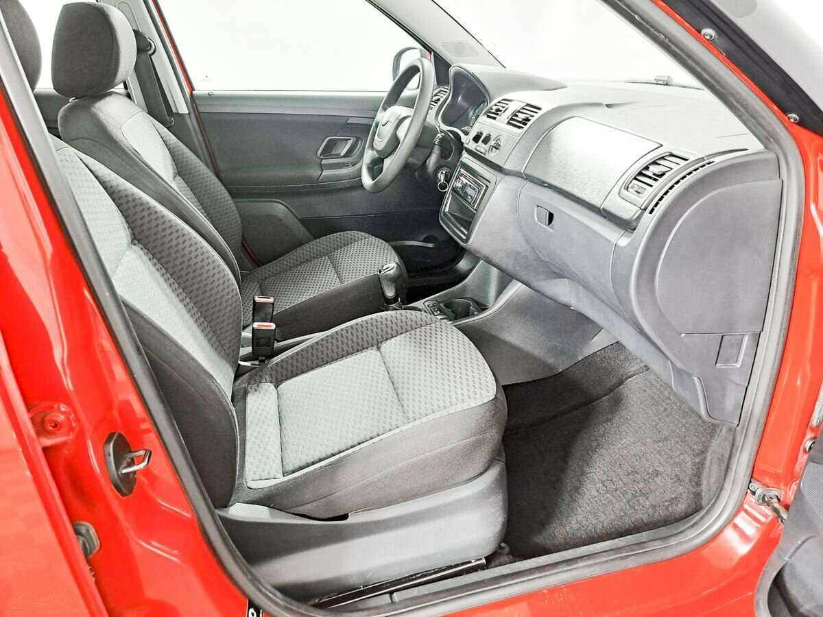 Skoda Fabia, 2010 Фото №9