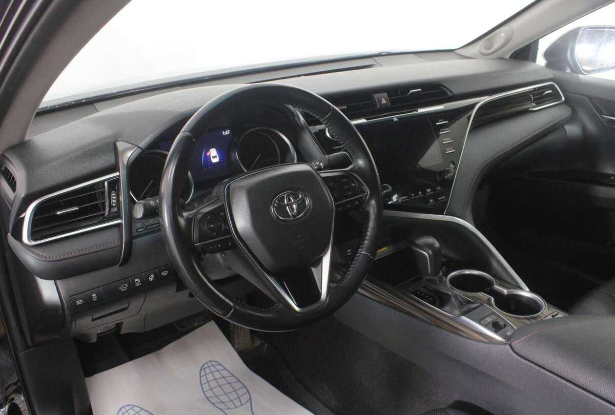 Toyota Camry, 2020 Фото №13